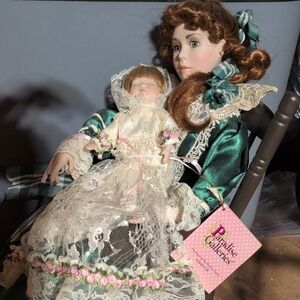 Paradise Galleries Green and White Porcelain Doll Set